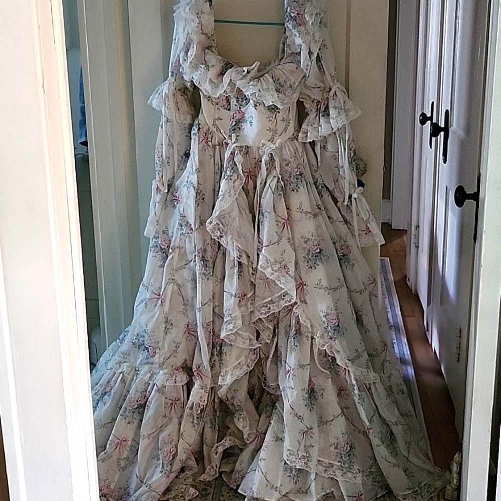 Debutante Waltz Gown XS